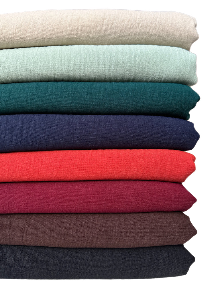 Airflow Woven Fabric. Lightweight, Breezy, Bold
