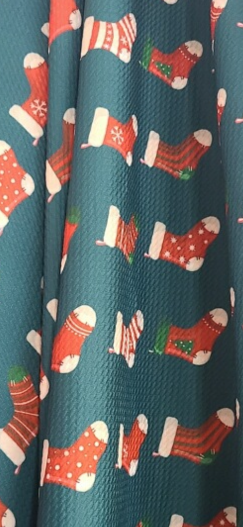 Bullet knit stockings holiday print